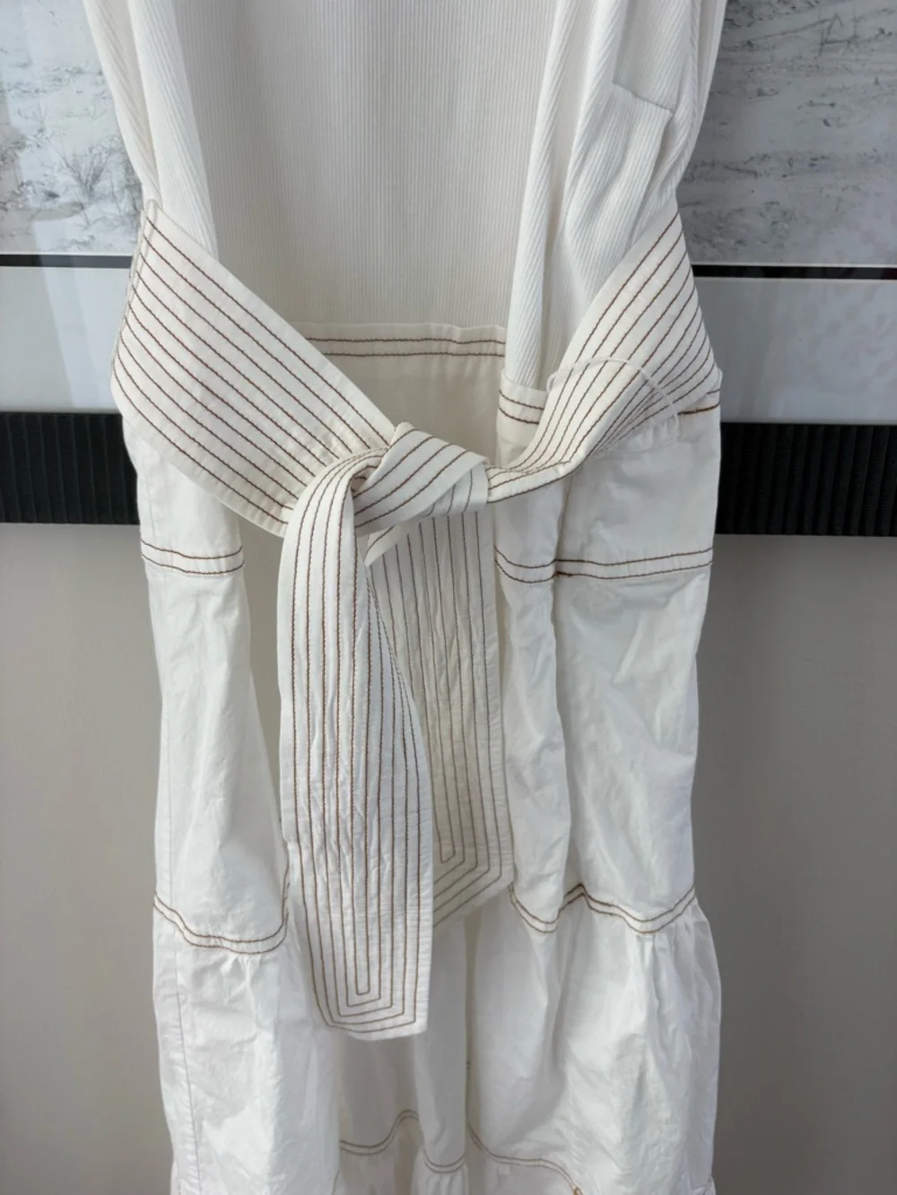 Veronica Beard Austyn Tiered White Midi Dress Tie Waist Size M - Picture 8 of 11